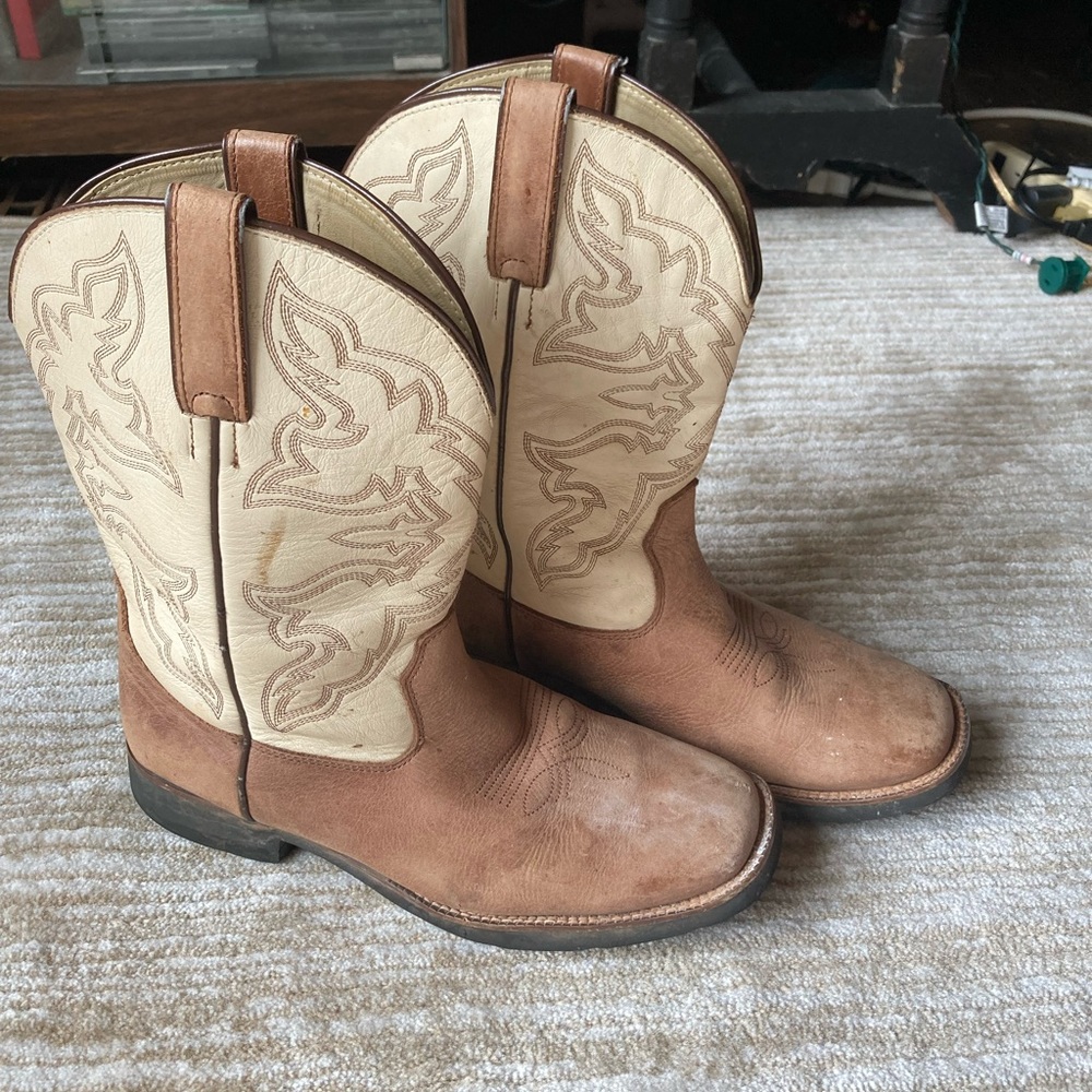ROPER Two Toned Western Boots Size 10. - Picture 4 of 10
